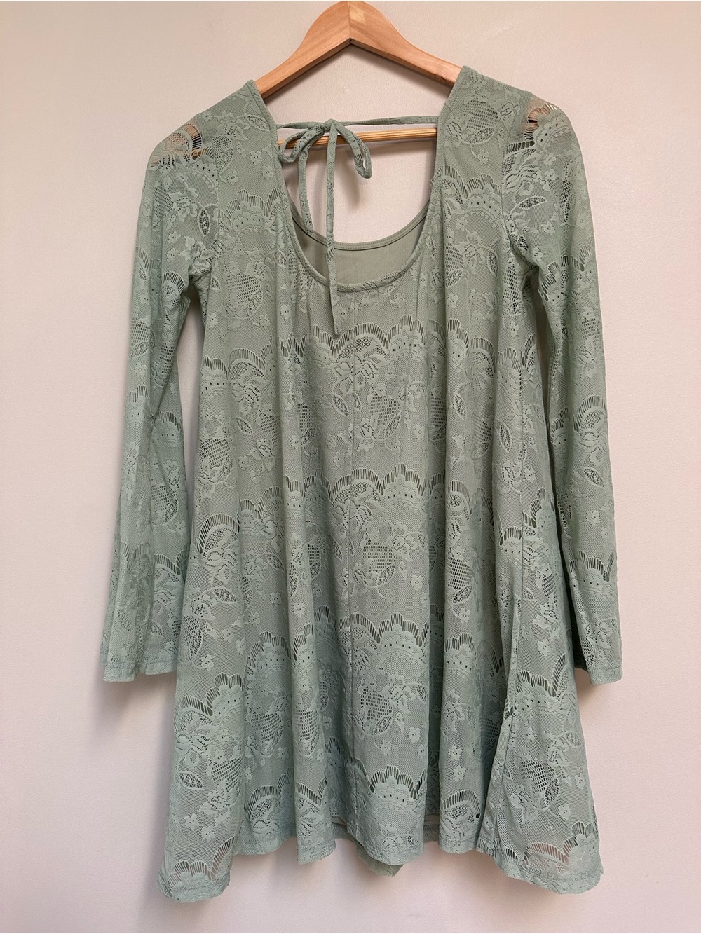 Altar’d‎ State Mint Green Lace Bell Sleeve Mini Dress Tie Back Women’s Small - Picture 7 of 15